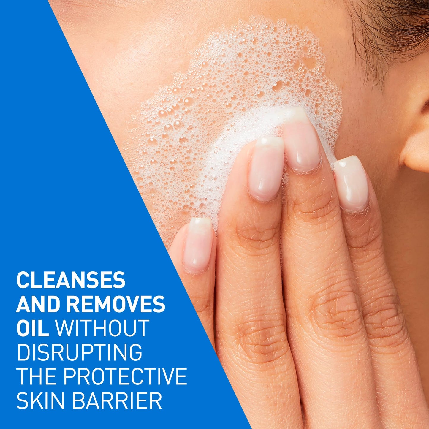 CeraVe FOAMING Face Cleanser, Gentle Face Wash with Hyaluronic Acid, Niacinamide, Ceramides. Makeup Remover for oily skin, won’t clog pores. Oil & sebum control. Non-Comedogenic, Sensitive Skin, Men & Women, 562ML