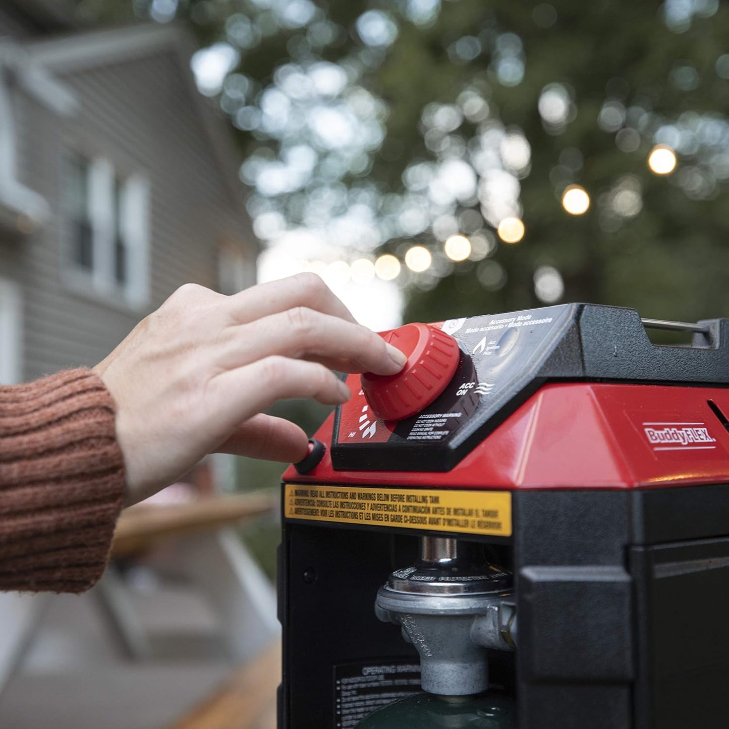 Mr. Heater F600200: 5,000-11,000 Btu Buddy Flex Heater (Massachusetts/Canada Verison) Outdoor Only