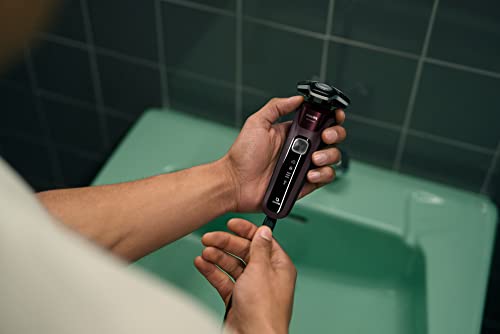 Philips Electric Shaver Series 5000, Wet & Dry with Charging Stand, S5898/25