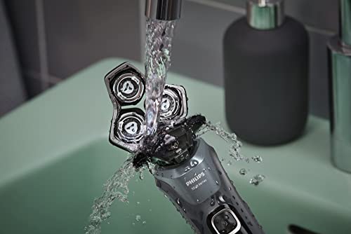 Philips Electric Shaver Series 5000, Wet & Dry with Charging Stand, S5898/25