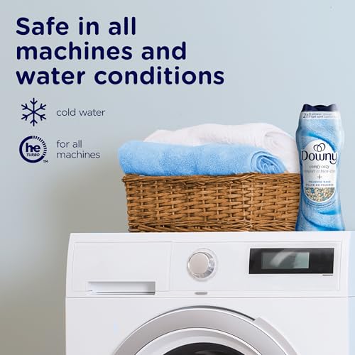 Downy Comfy Cozy In-Wash Laundry Scent Booster Beads, Meadow Rain Scent, Softness and Freshness, 725 Grams