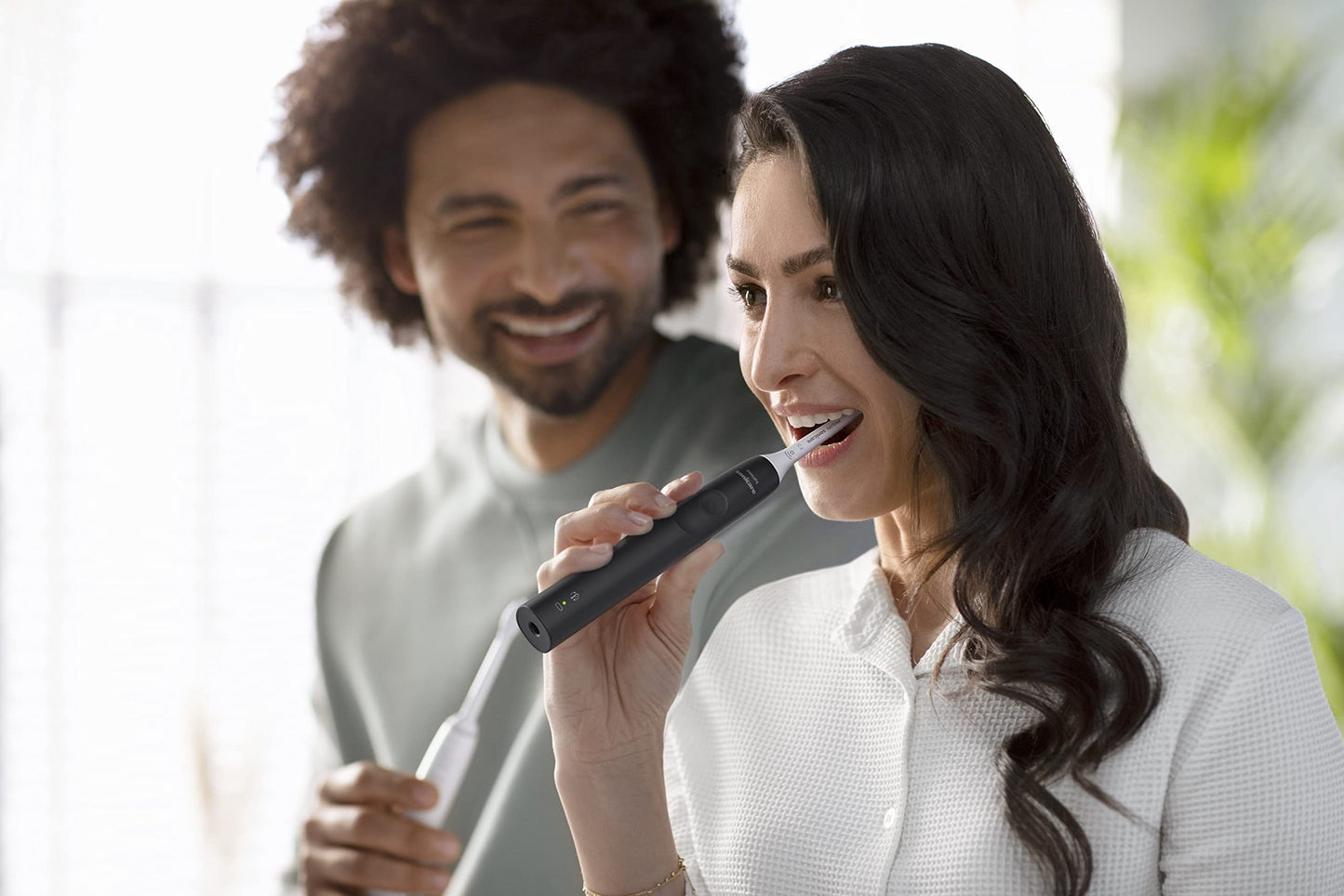 Philips Sonicare 4100 Power Toothbrush, Rechargeable Electric Toothbrush with Pressure Sensor, Black HX3681/24