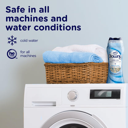 Downy Comfy Cozy In-Wash Laundry Scent Booster Beads, Meadow Rain Scent, Softness and Freshness, 725 Grams